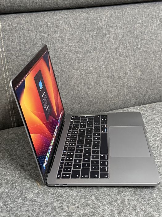 MacBook Pro A1708  i5/256GB/Ventura