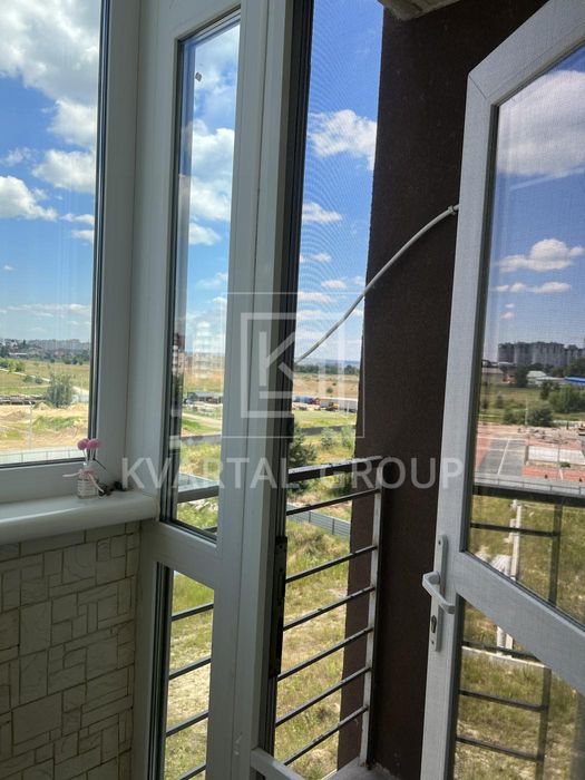 Класна 2 кімнатна квартира з новеньким ремонтом . БУЧА