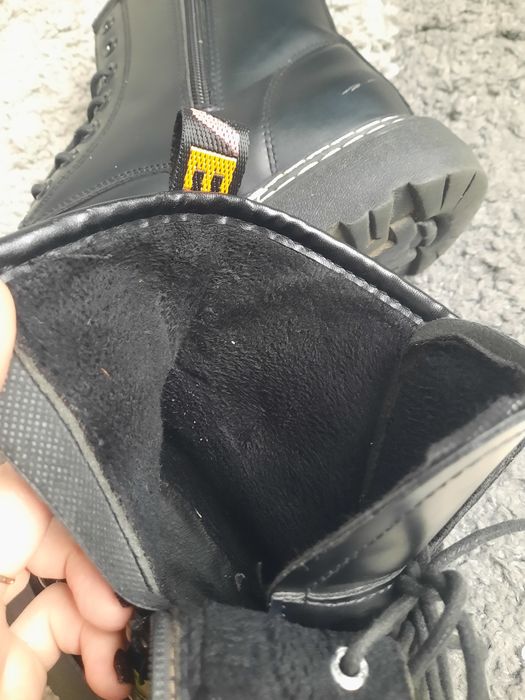 Чобітки, черевики, ботинки