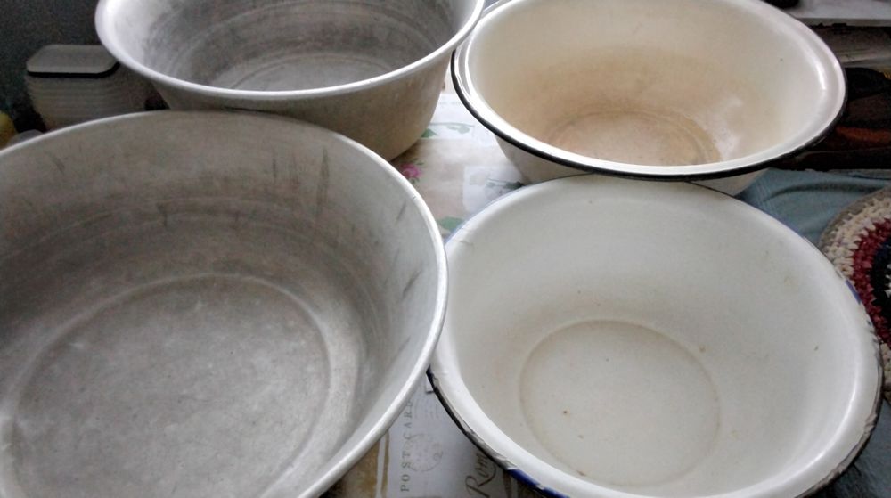 Миски разные для дома и дачи