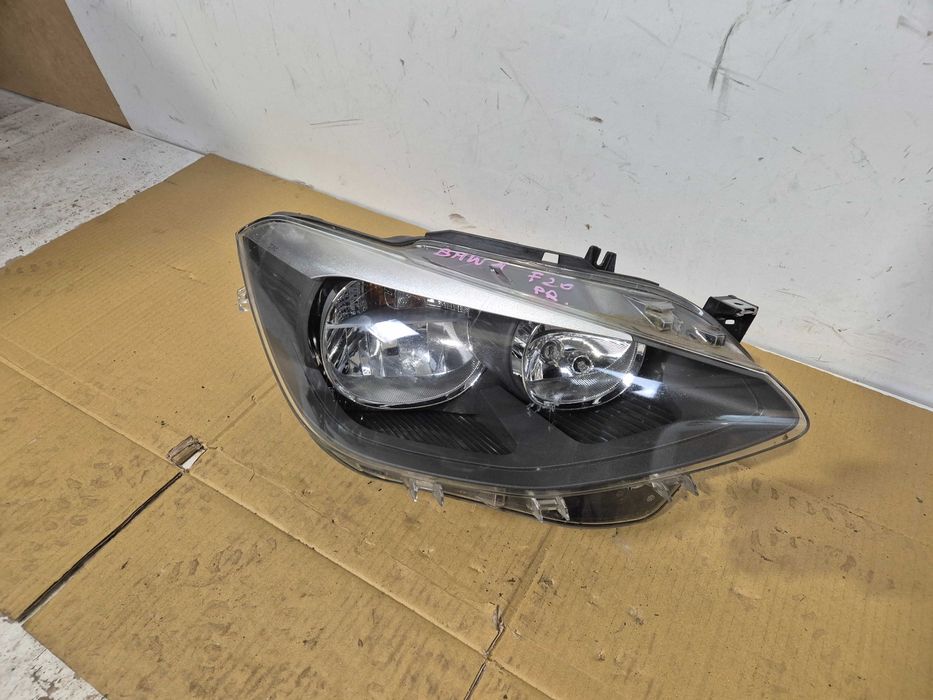BMW1 F20 lampa przednia prawa przód.
