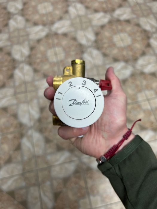 Терморегулятор, регулюючий клапан Danfoss FHV-R 3/4
