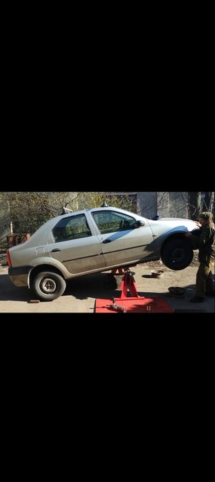 Підйомник автомобільний