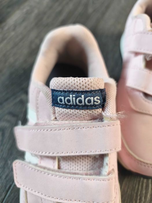 Buty adidas różowe r. 31