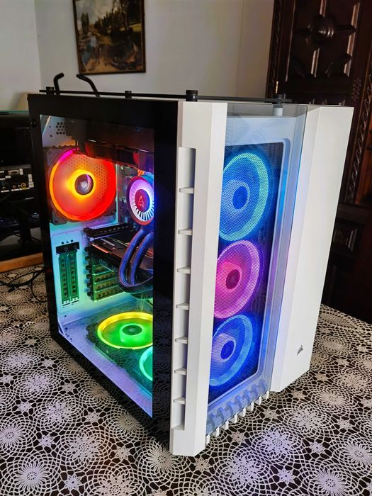 PC gaming CORSAIR 680x RGB