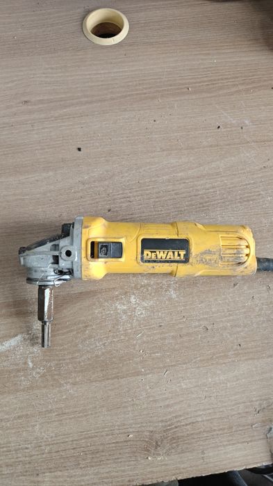 Szlifierka kątowa DeWalt DWE4057 sprawna