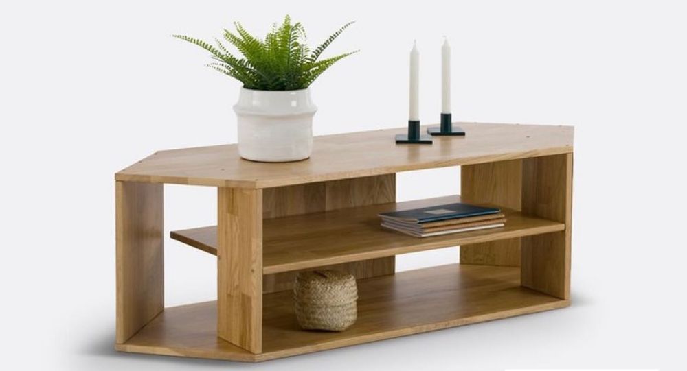 Móvel de canto para TV em madeira