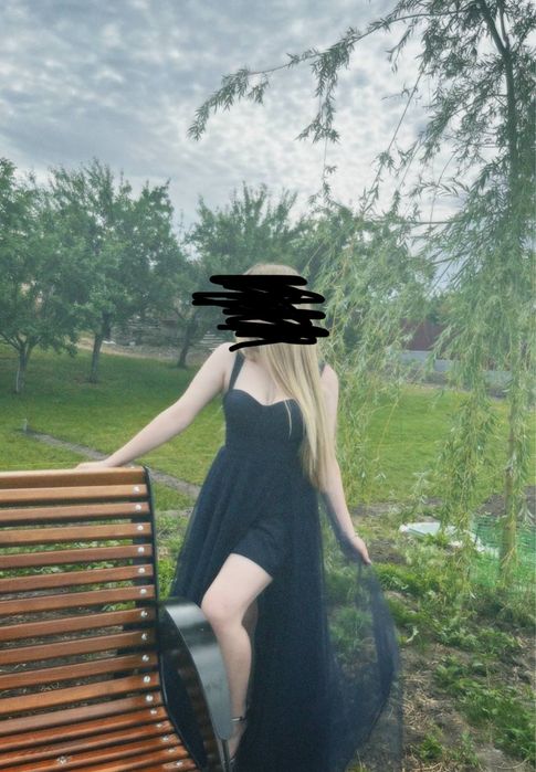 Випускна сукня корсетна, темно синя