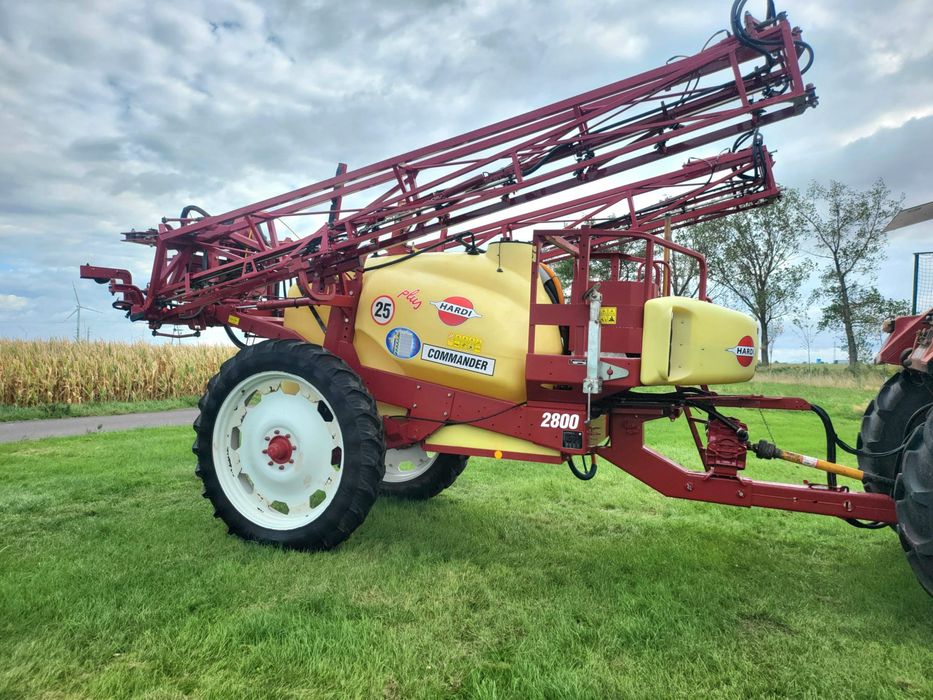 sprzedam opryskiwacz hardi commander 2800