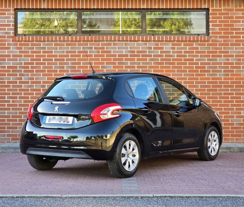 Peugeot 208 — fotografia 5