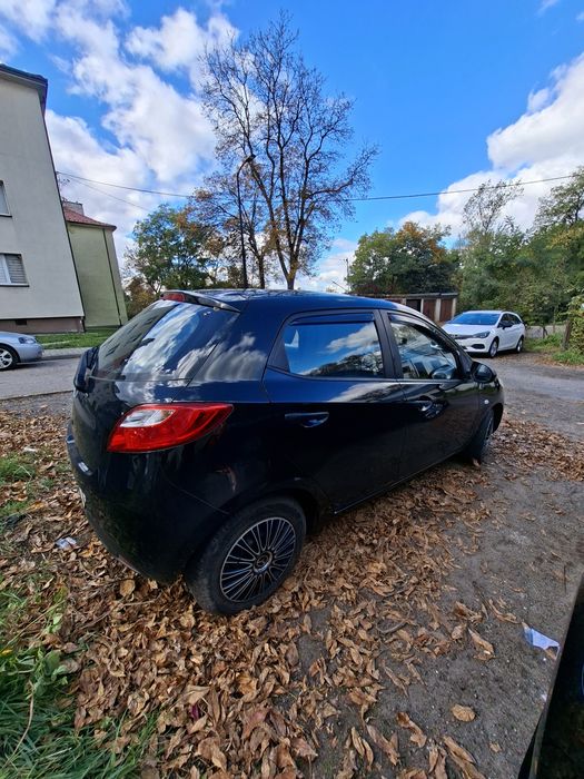 Mazda 2  5D  1.3