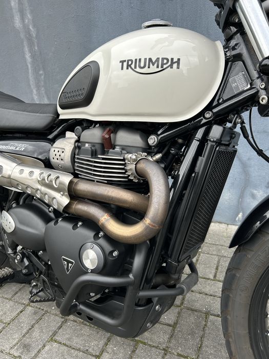 Triunph street scrambler