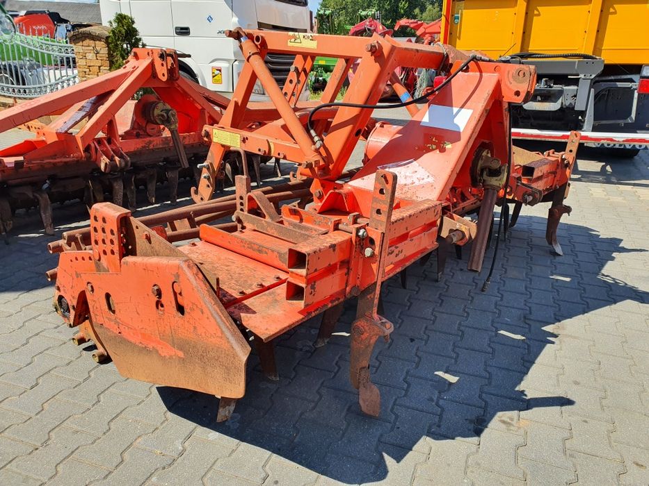 Brona aktywna 3 m KUHN HRB 302 Hydropak Agregat aktywny