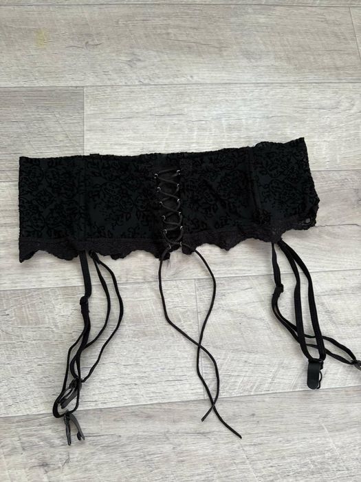 Пояс  для чулок для смелых леди