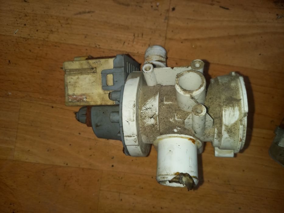 Насос помпы стиральной машини Samsung