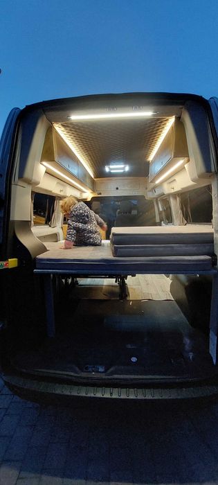 Ford transit custom 9 osób plus zabudowa kamper