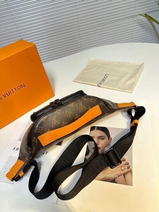 Бананка Louis Vuitton rush мужская сумка коричневая monogram кожаная