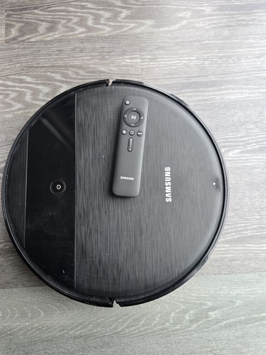 Повністю справний робот-пилосос Samsung POWERbot-E VR5000