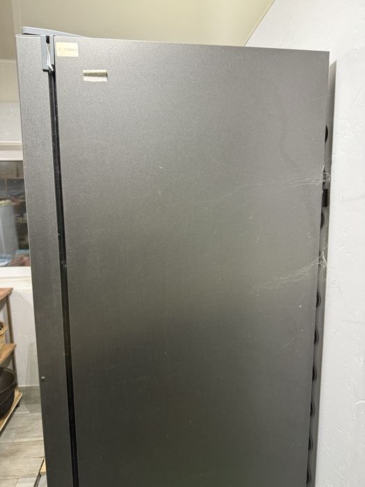 Холодильник Ariston Hotpoint