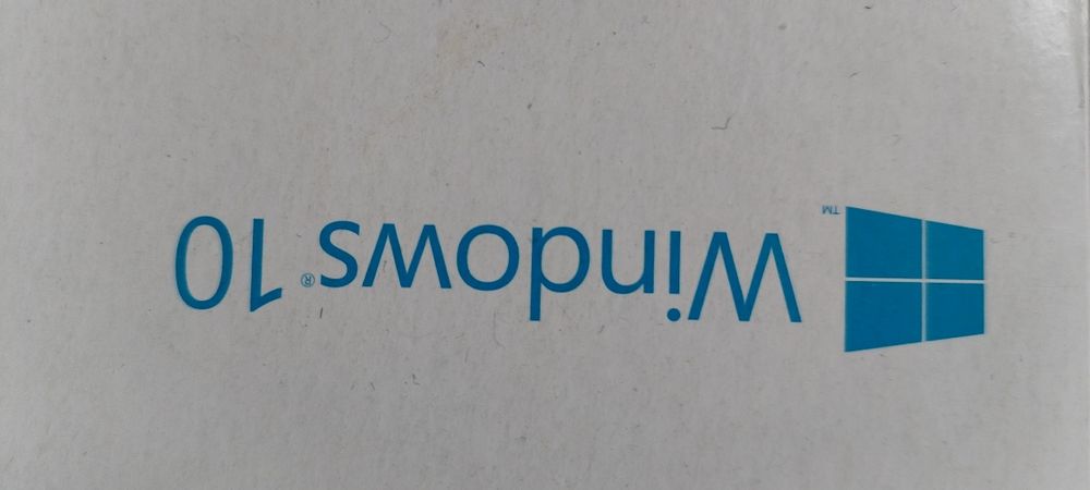 System windows 10  płyta.