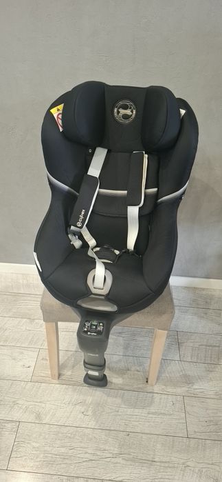 Cybex Sirona SX2 z baza obrotowa