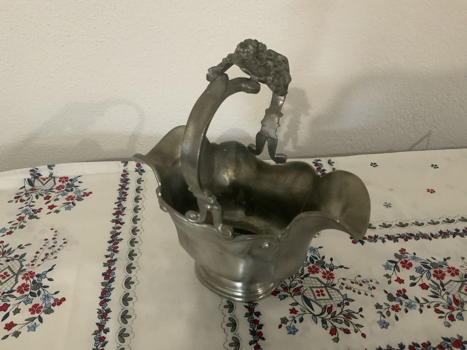 Peça decorativa 95% Puro estanho