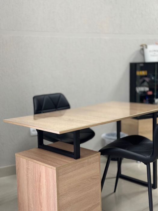 Здається в оренду робоче місце для перукаря і майстра манікюру