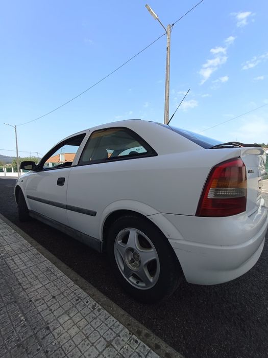Opel astra comercial