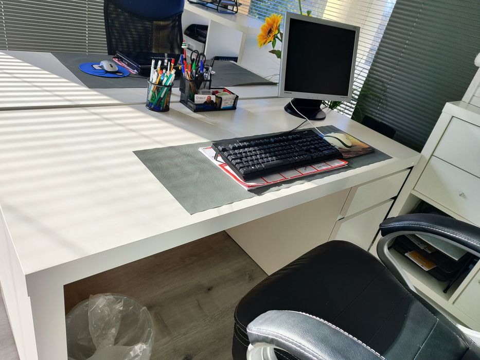 Secretaria como nova