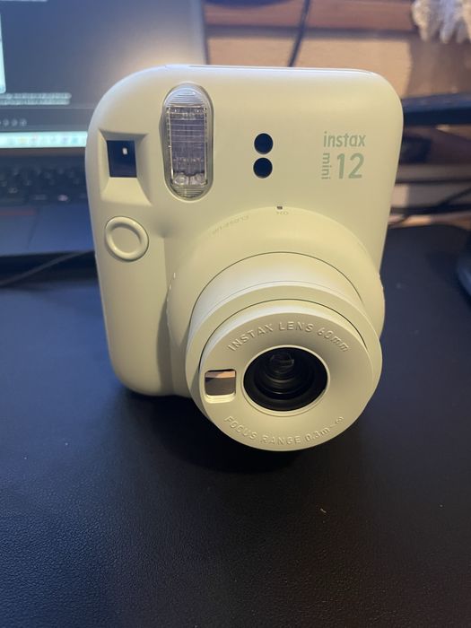 Instax Mini 12 Verde nova, por estrear