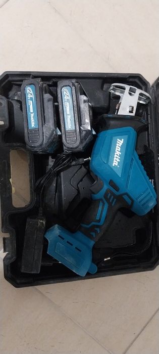 Продам сабельную пилу, понадобилась только один раз.
