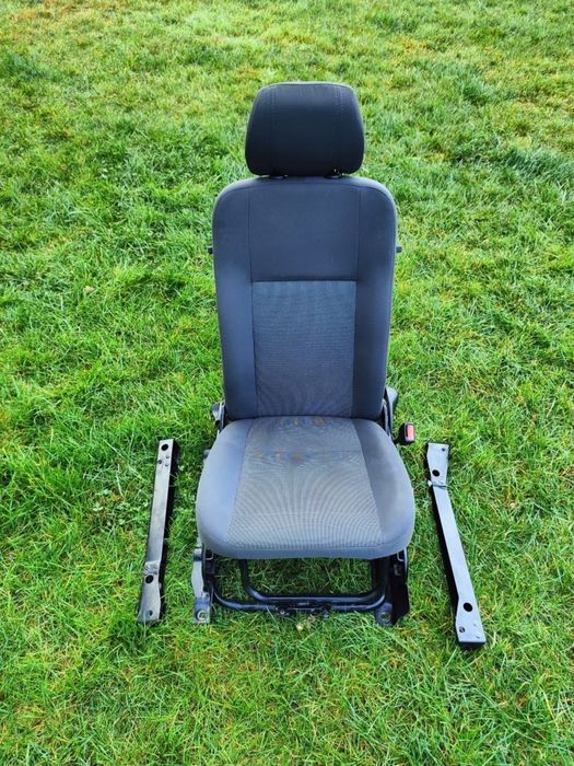 Volkswagen VW Caddy Fotel Pasażera Składany
