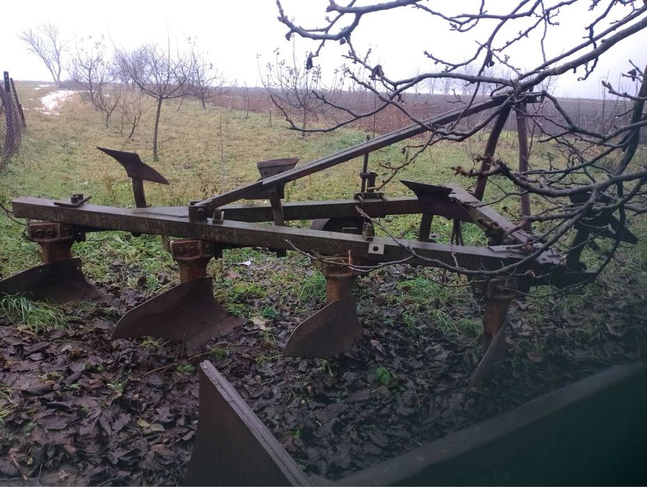 Продам трактор Т 74 +бульдозер + плуг ПЛН 4-35