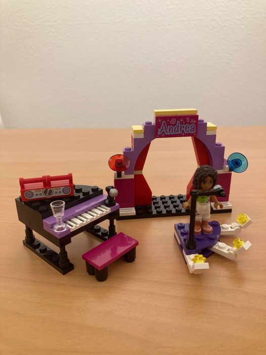 Lego Friends - O Palco da Andrea