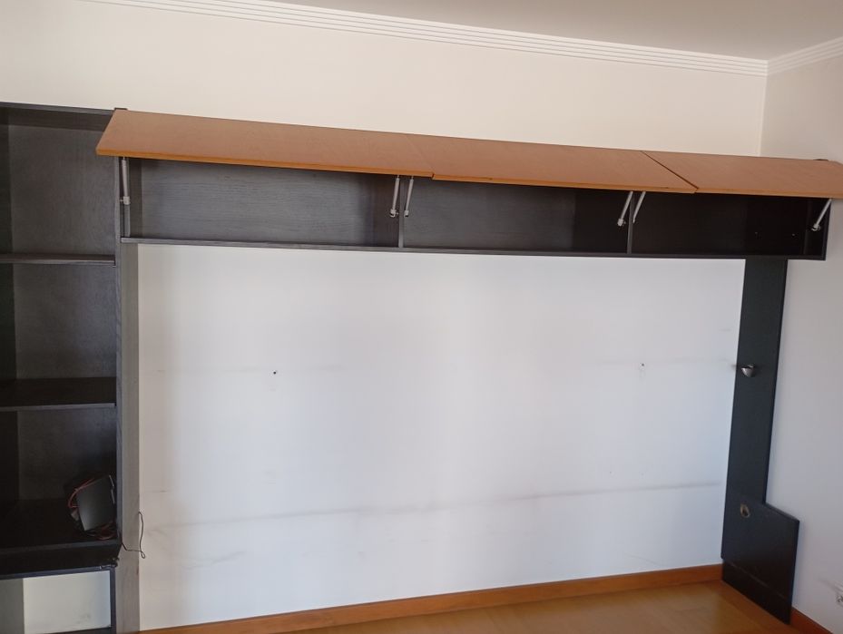 UREGENTE - desocupar Móvel de sala (só parte superior)