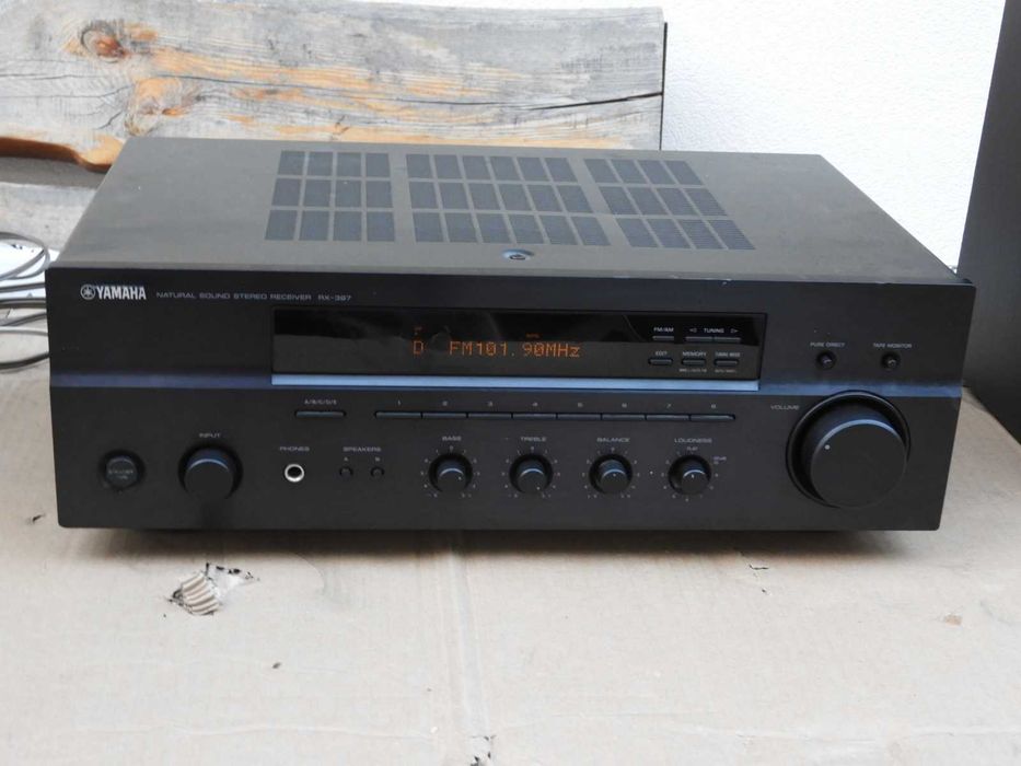Amplituner Yamaha RX 397 do zestawu audio