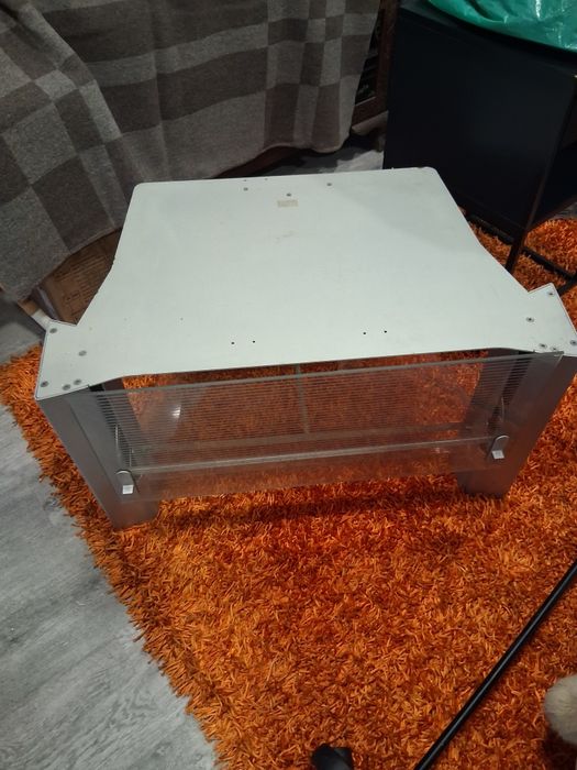 Mesa para TV metálica