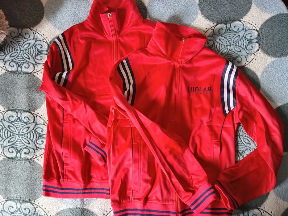 Продам кофти , спідниці