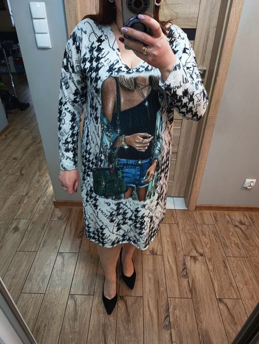 Sweterkowa sukienka rozmiar 44/46