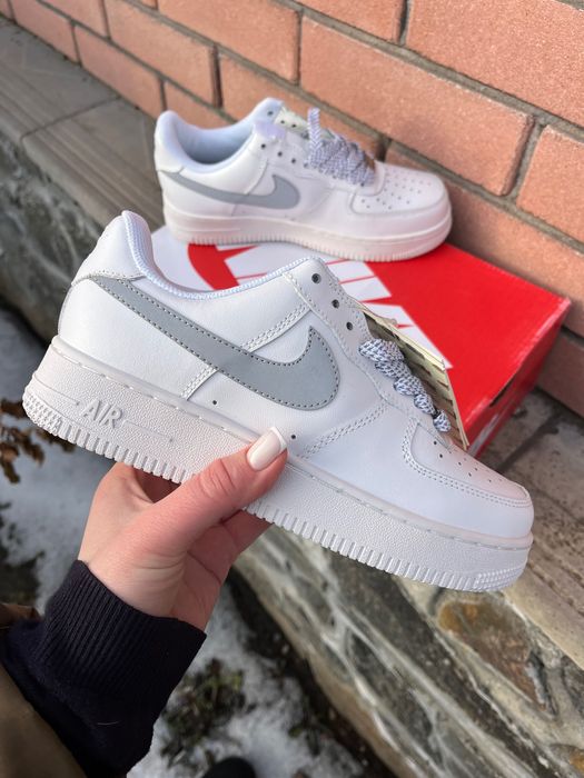Жіночі кросівки Nike Air Force