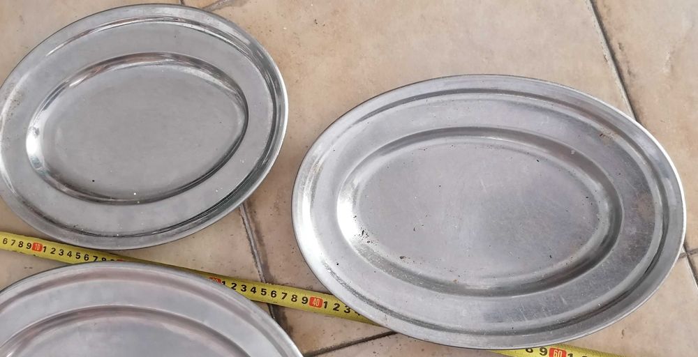 Travessas inox, lote de 4 un, por 10€