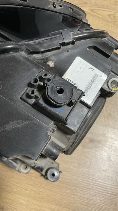 Фара-R Тігуан 2021рік США