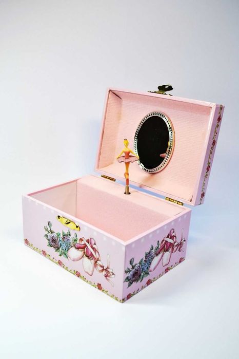 Музична шкатулка "Пуанти"