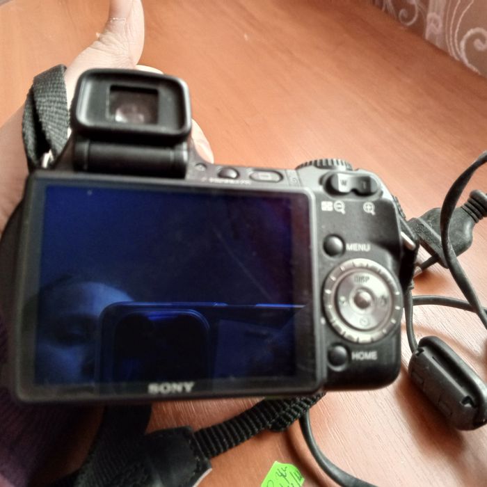 Фотоапарат SONY DSC-H9