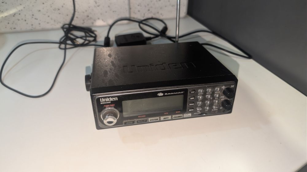 Uniden BCD536HP: Максимальна комплектація (All Keys + ProScan). Стан н