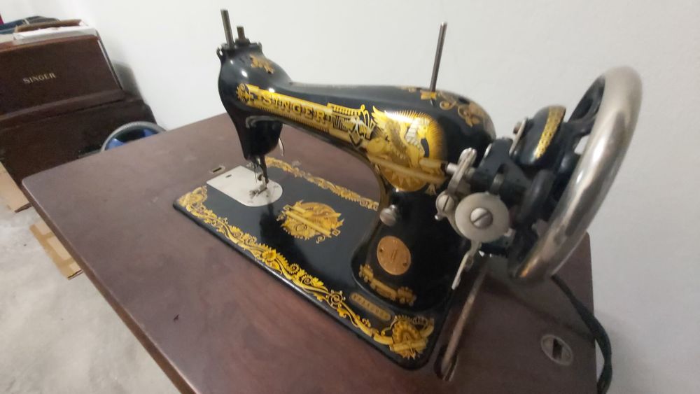 Máquina de costura antiga