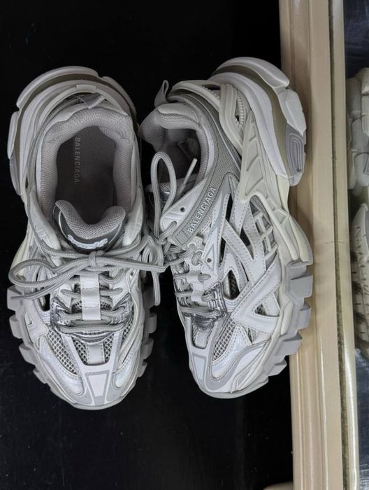 balenciaga track 2