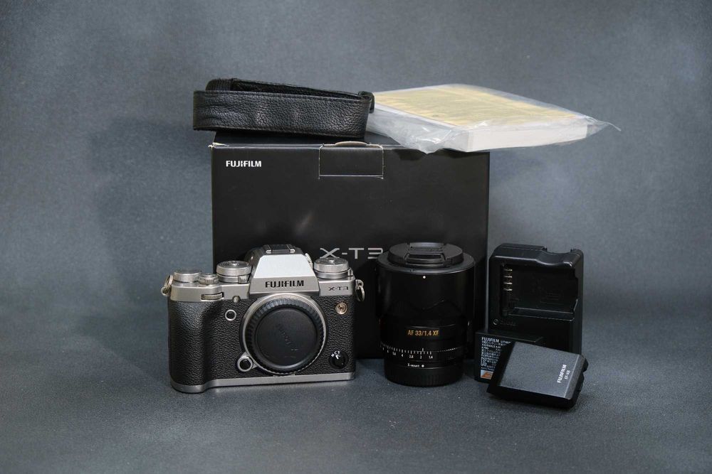 Fujifilm X-T3 Body (Silver) + Viltrox AF 33/1.4 XF