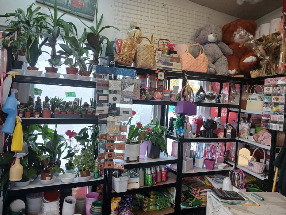 Продам   готовый  квітковий  бізнес