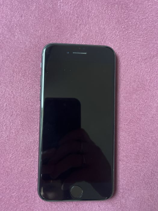 Iphone SE 2020 używany